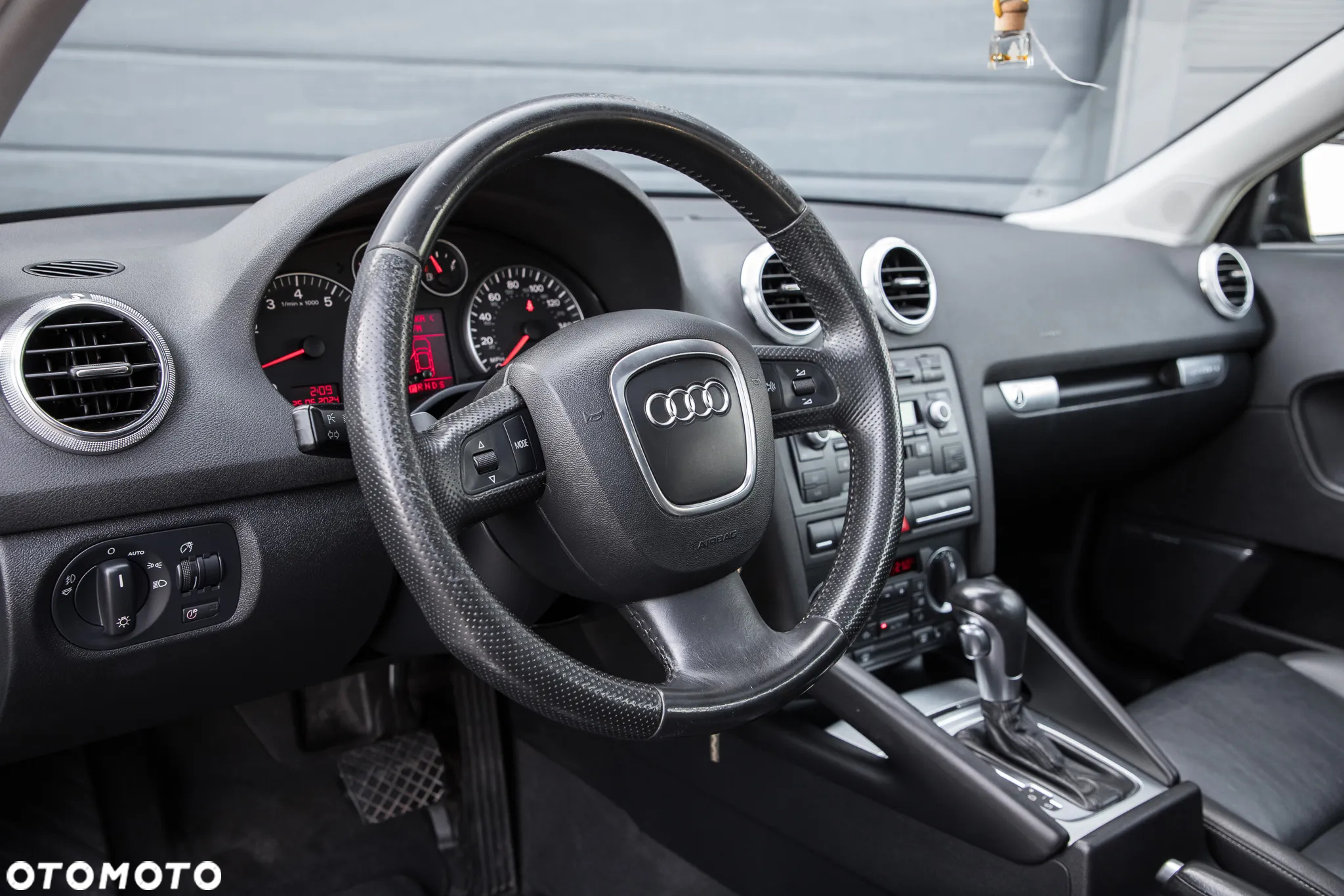 Audi A3 3.2 Sportback quattro S tronic S line Sportpaket plus - 12