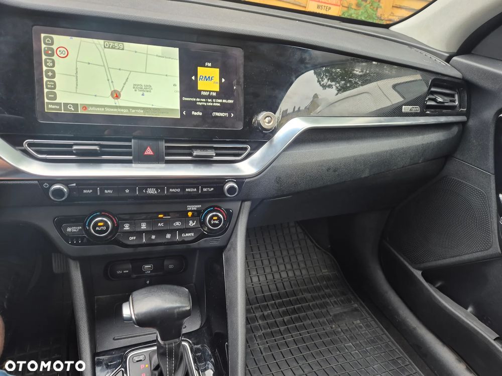 Kia Niro 1.6 GDI Hybrid L Business Line - 6