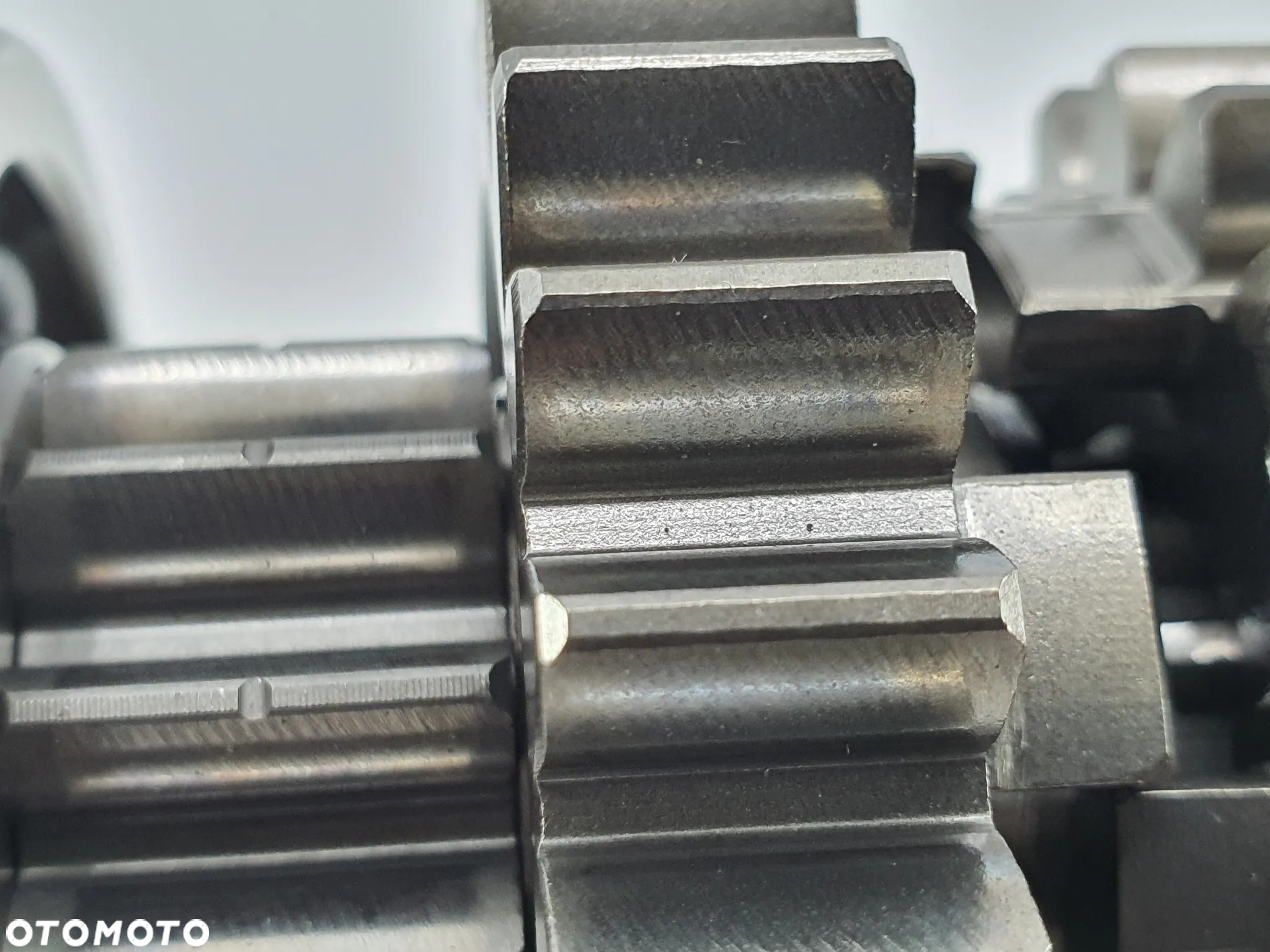 SKRZYNIA BIEGOW WALEK TRYB WODZIK BENELLI 302 - 10