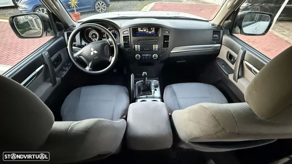 Mitsubishi Pajero 3.2 DI-D Intense - 27