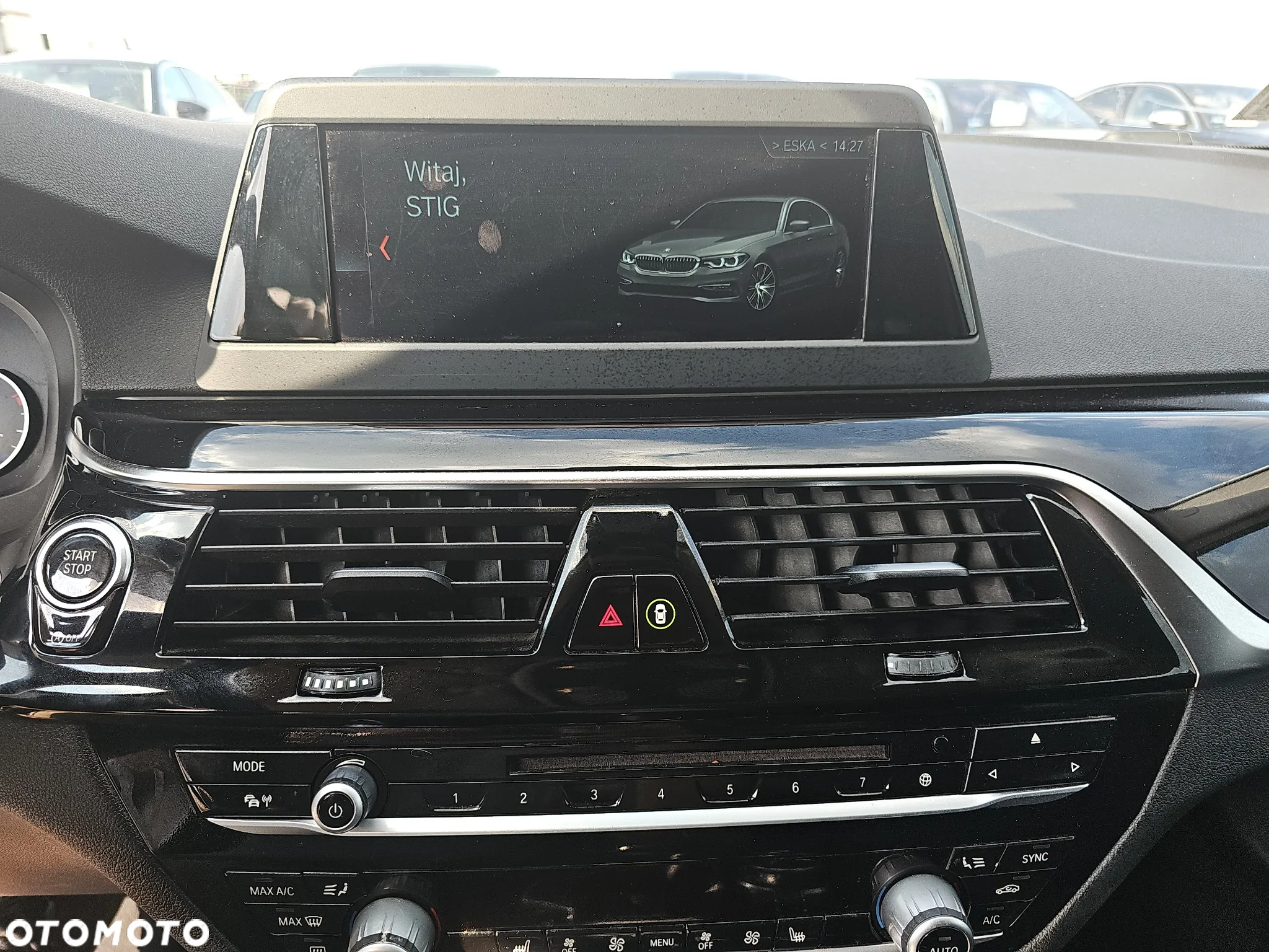 BMW Seria 5 518d Sport Line - 13