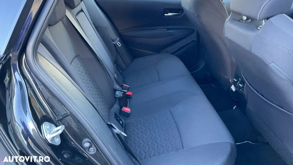 Toyota Corolla 1.8 HSD TS Dynamic - 24