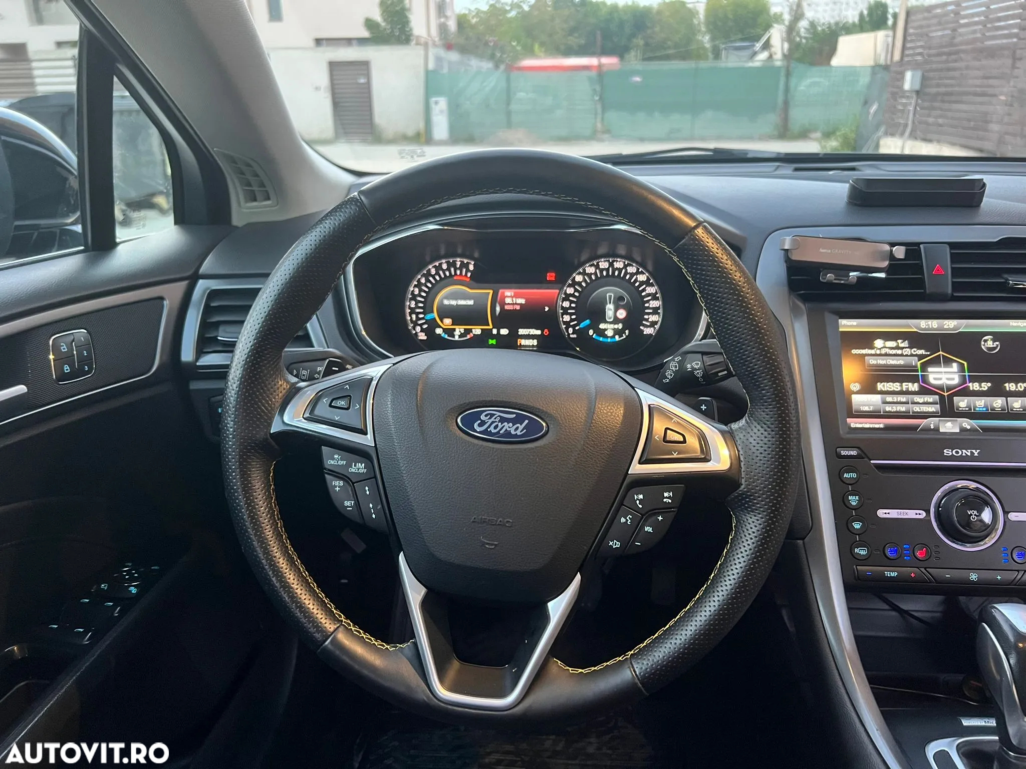 Ford Mondeo 2.0 EcoBoost Powershift Titanium - 11