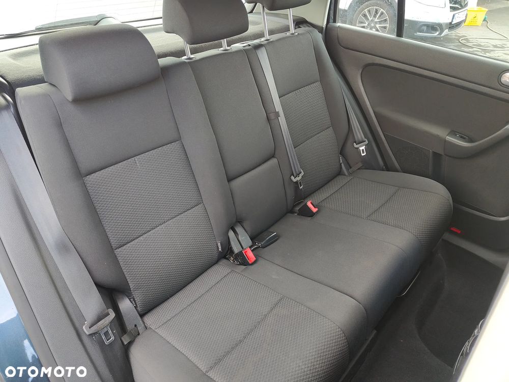 Volkswagen Golf Plus - 21