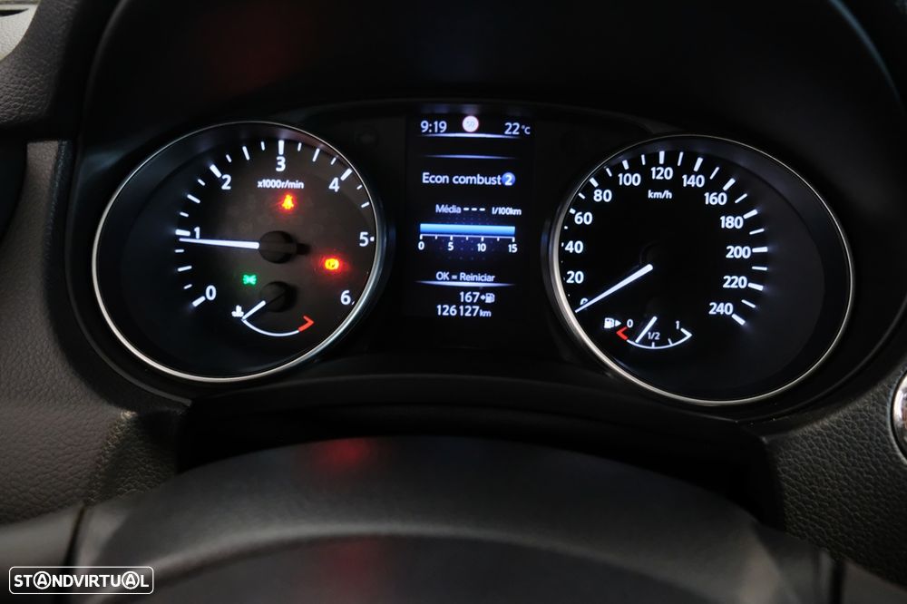 Nissan Qashqai 1.5 dCi N-Connecta J18+Led - 14