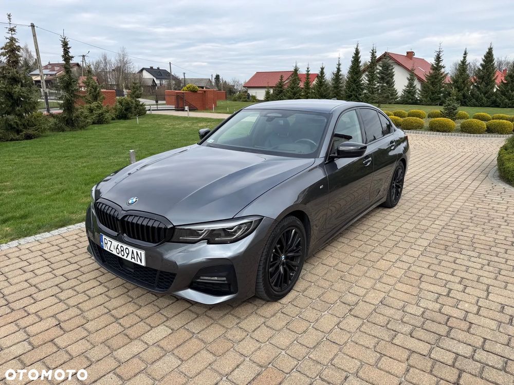 BMW Seria 3 330i xDrive M Sport sport - 4
