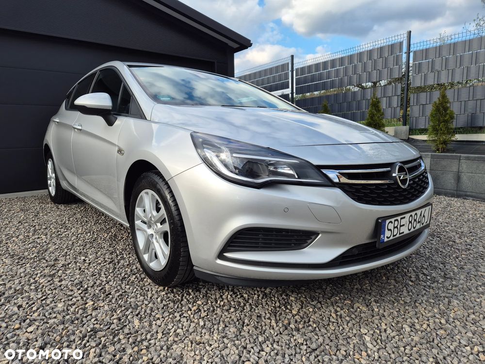 Opel Astra - 1