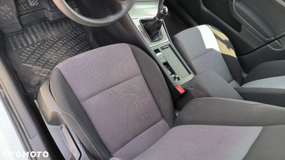 Volkswagen Golf 1.6 TDI BlueMotion Technology Trendline - 11