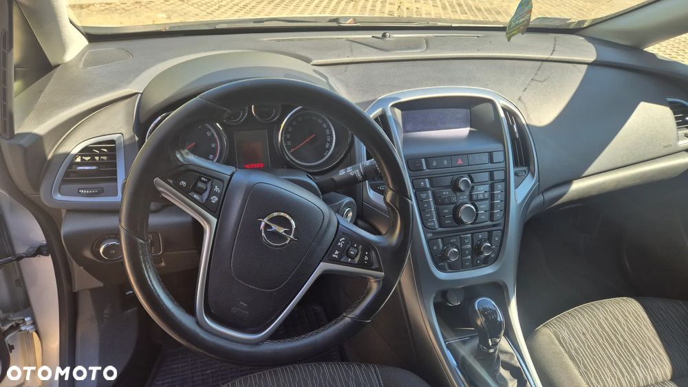 Opel Astra 1.4 T Enjoy - 12