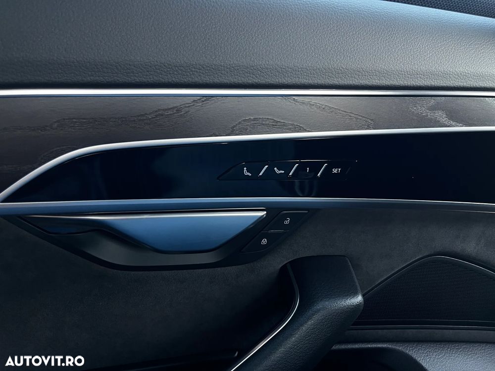 Audi A8 - 12
