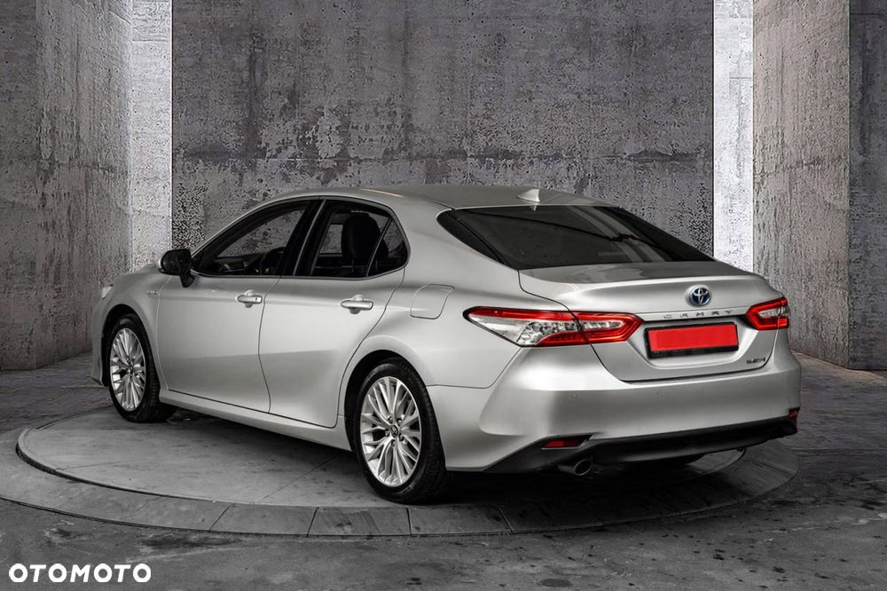 Toyota Camry 2.5 Hybrid Prestige CVT - 4