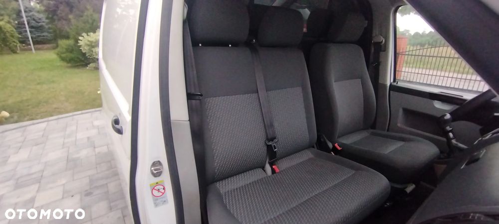 Volkswagen Transporter T5 - 10