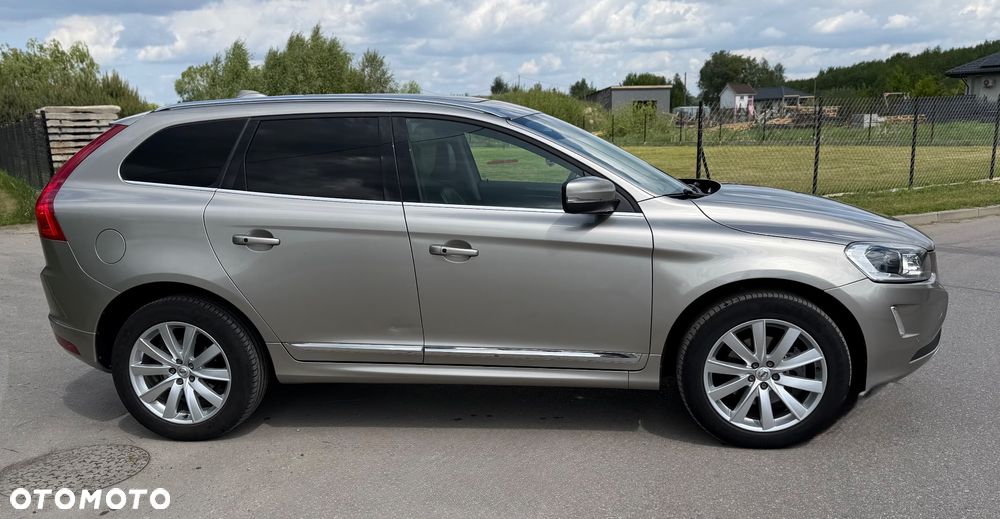 Volvo XC 60 - 4