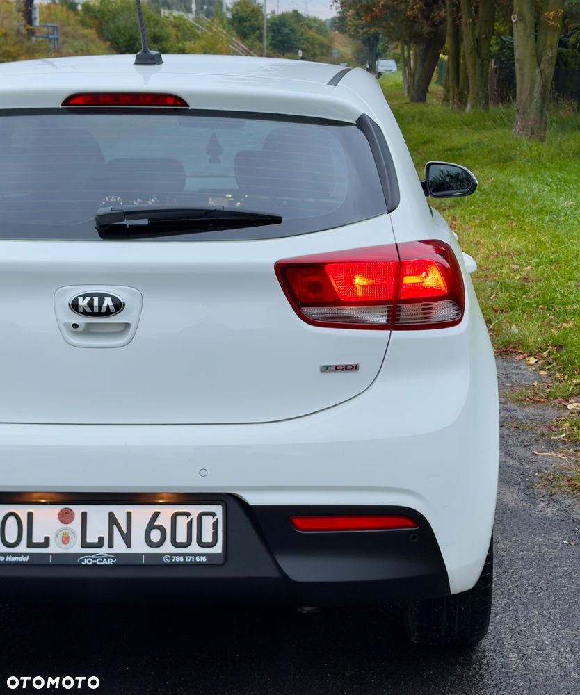 Kia Rio 1.0 T-GDI 100 Dream-Team Edition - 34
