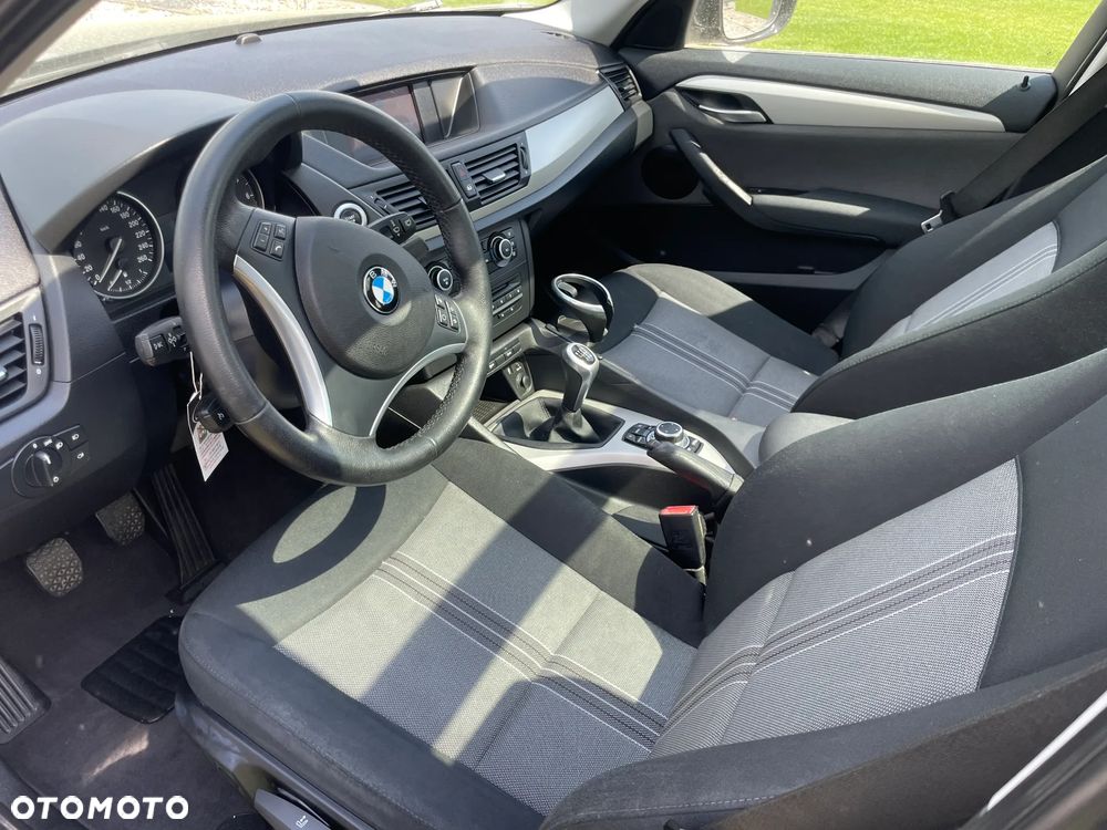 BMW X1 sDrive20i xLine - 13