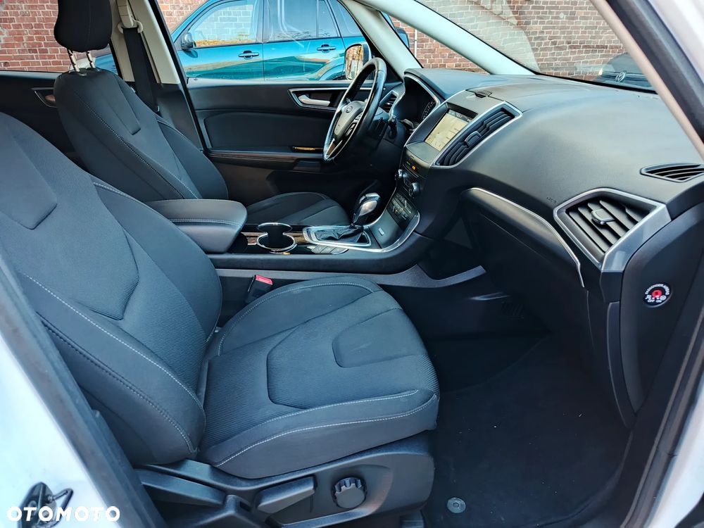 Ford S-Max 2.0 TDCi Titanium PowerShift - 38