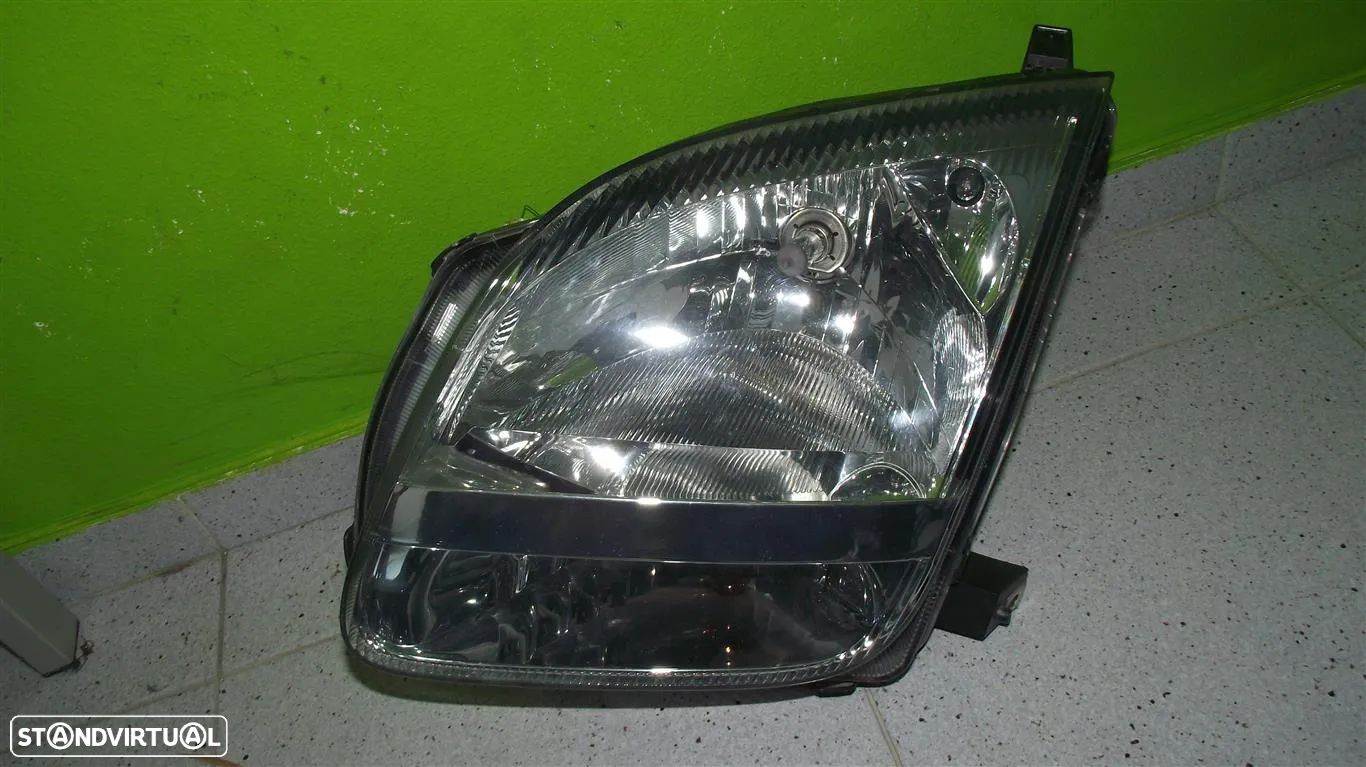 Farol Esquerdo Suzuki Ignis - 2006 / 2023 - F831 - 1