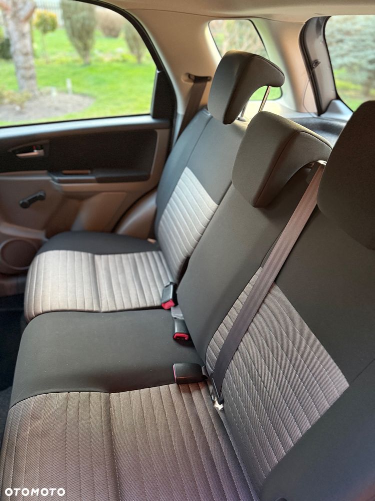 Suzuki SX4 Classic 1.6 VVT Automatik 4x2 Comfort - 16