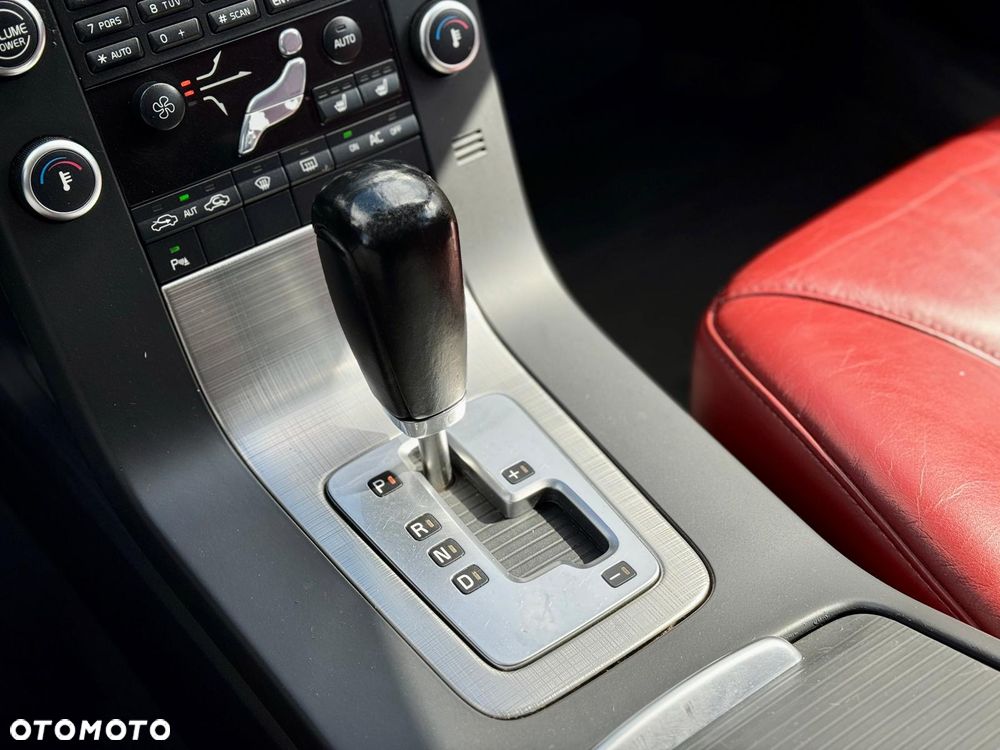 Volvo V70 2.5T Summum - 37