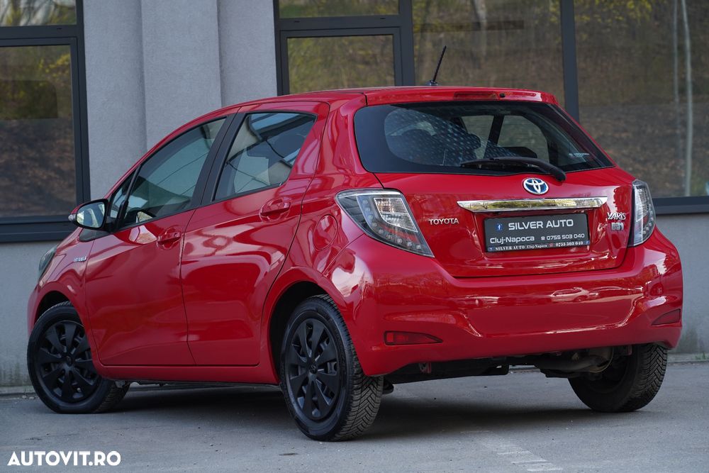 Toyota Yaris 1.5 VVT-i HSD Sol - 19