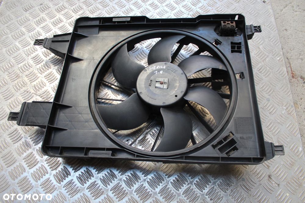 WENTYLATOR CHŁODNICY RENAULT SCENIC II 1.9 DCI 8200151465 - 2