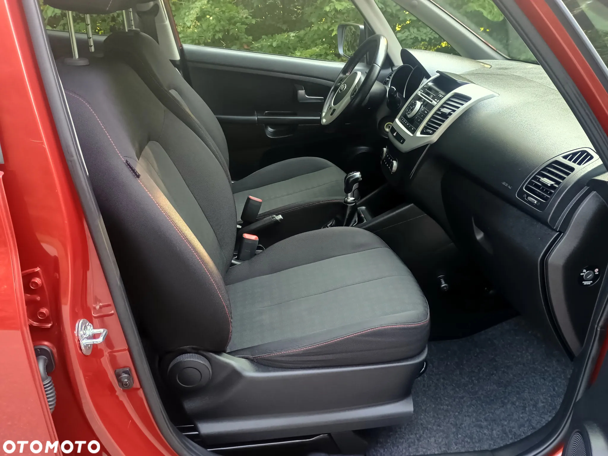 Kia Venga - 17