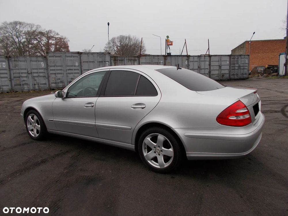Mercedes-Benz Klasa E - 4