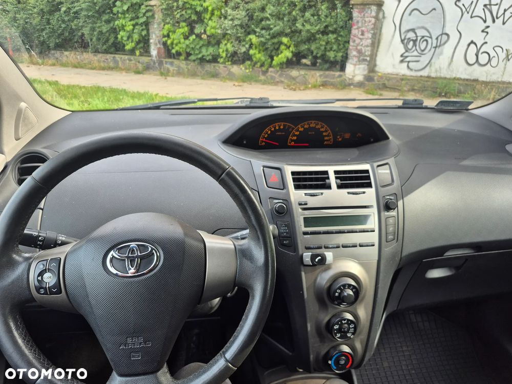 Toyota Yaris 1.33 Life - 5