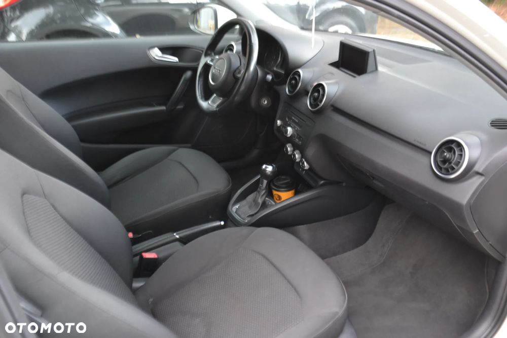 Audi A1 3-drzwiowe 1.6 TDI Ambition S tronic - 5