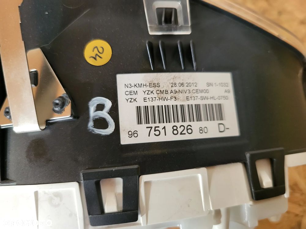 Licznik Peugeot 208 2008 1.6 VTI - 4