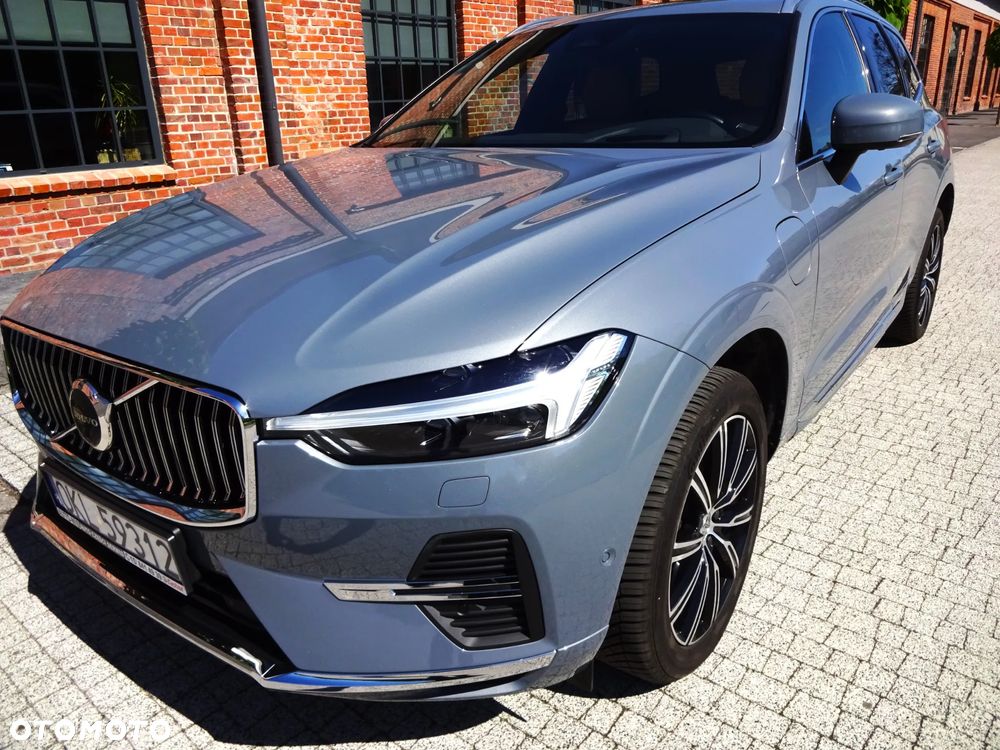 Volvo XC 60 T8 Plug-In Hybrid AWD Ultra Dark - 3