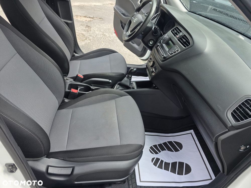 Hyundai i20 1.2 Comfort - 21