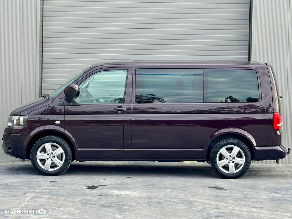 VW Multivan 2.0 TDi 180 Highline BlueMotion - 43