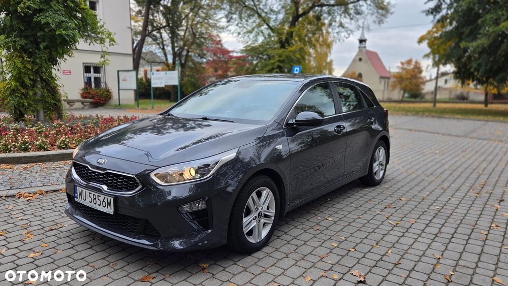 Kia Ceed - 12
