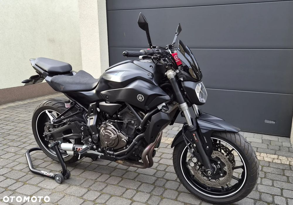 Yamaha MT - 4