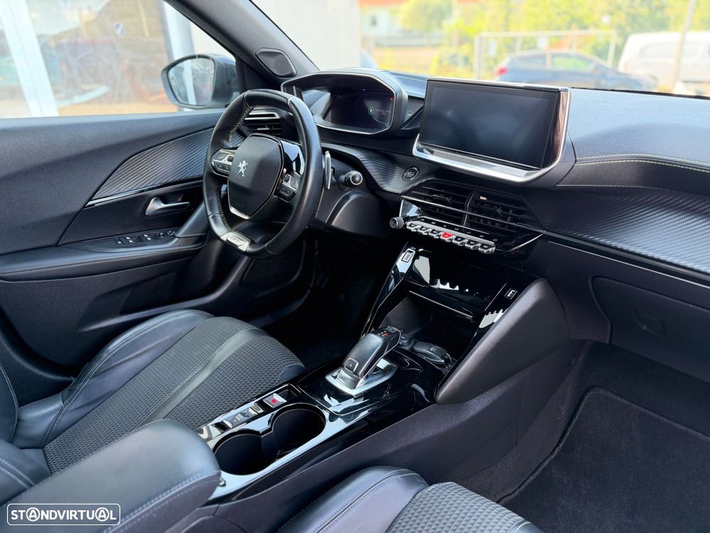 Peugeot 2008 1.2 PureTech GT Line EAT8 - 21