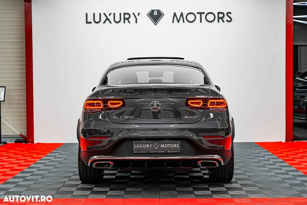 Mercedes-Benz GLC Coupe 300 4Matic 9G-TRONIC AMG Line Plus - 15
