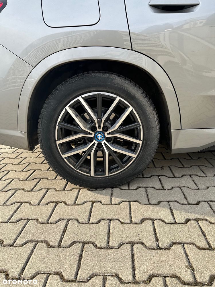 BMW iX1 - 5