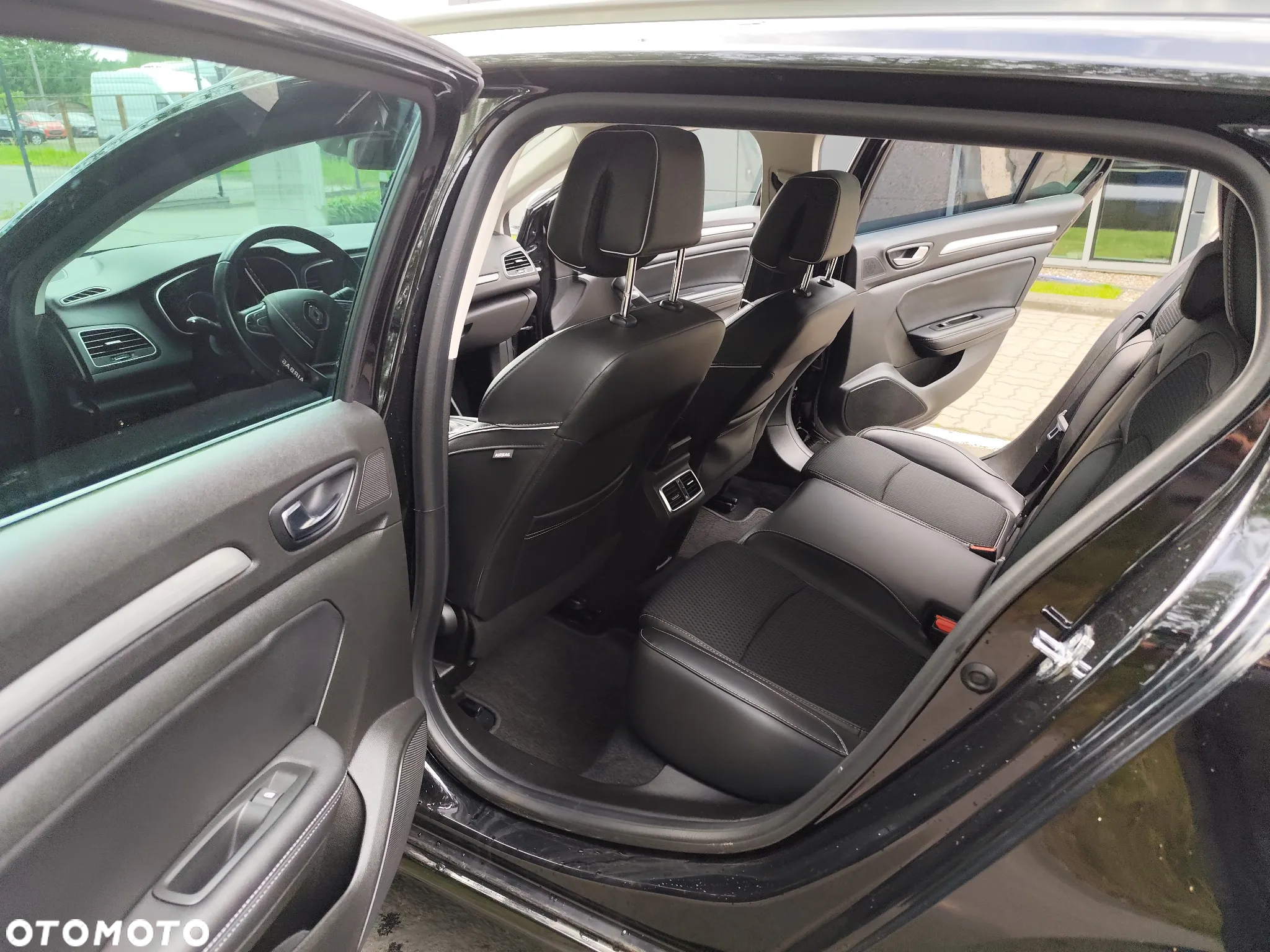 Renault Megane Grandtour ENERGY TCe 160 EDC BOSE EDITION - 14