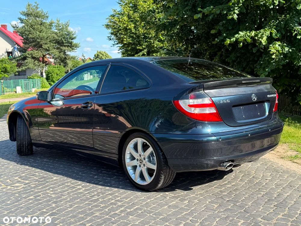 Mercedes-Benz Klasa C 180 Kompressor Sportcoupe - 3