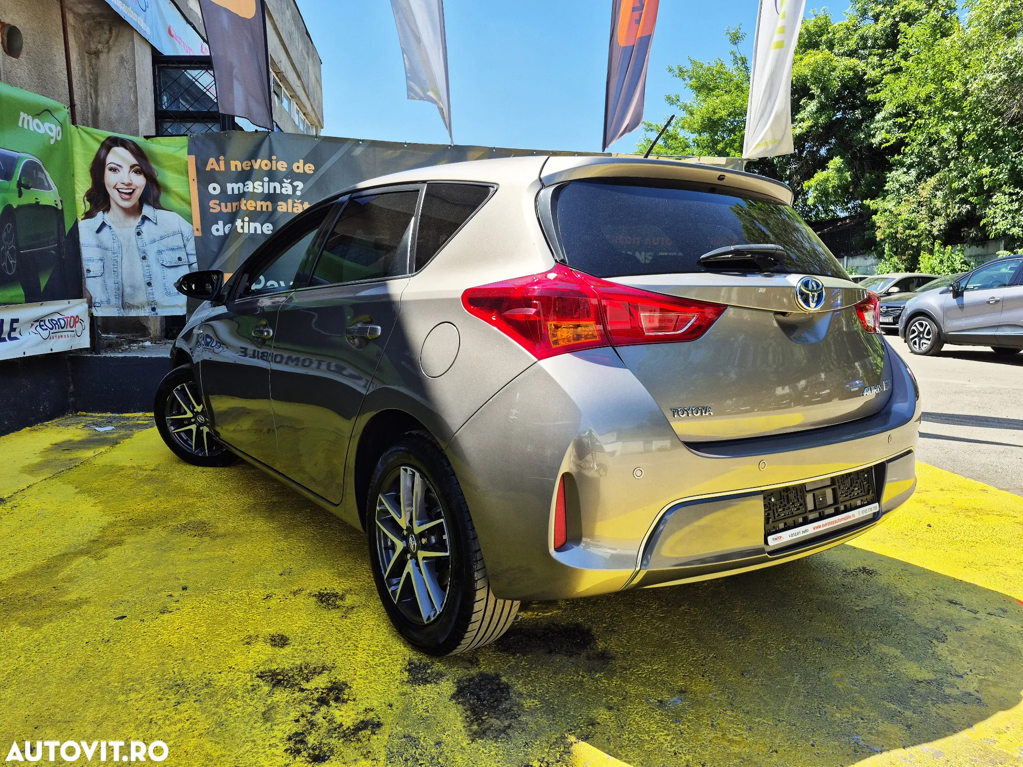 Toyota Auris 1.8 L VVT-i TS Hybrid Luna - 8
