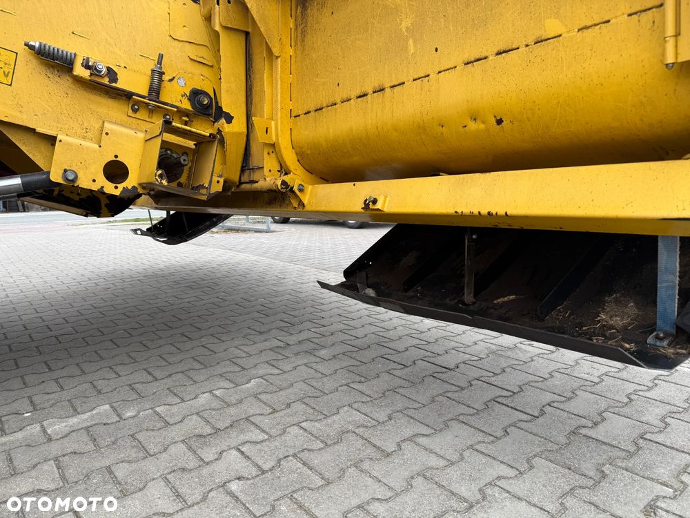 New Holland CX 5090- rok 2013 - 25