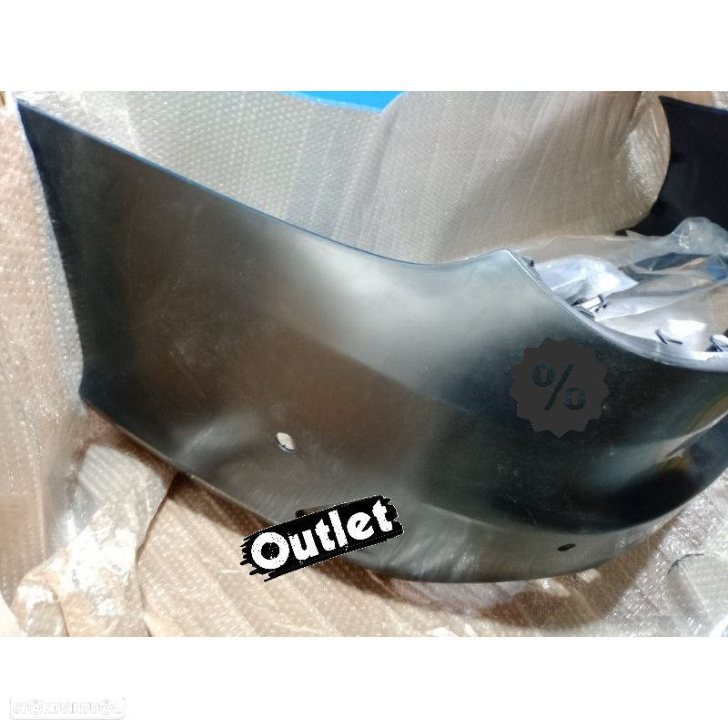 C012147C1 PARA-CHOQUE TRASEIRO MERCEDES CLASSE C W205 15-18 LOOK AMG PDC - 4