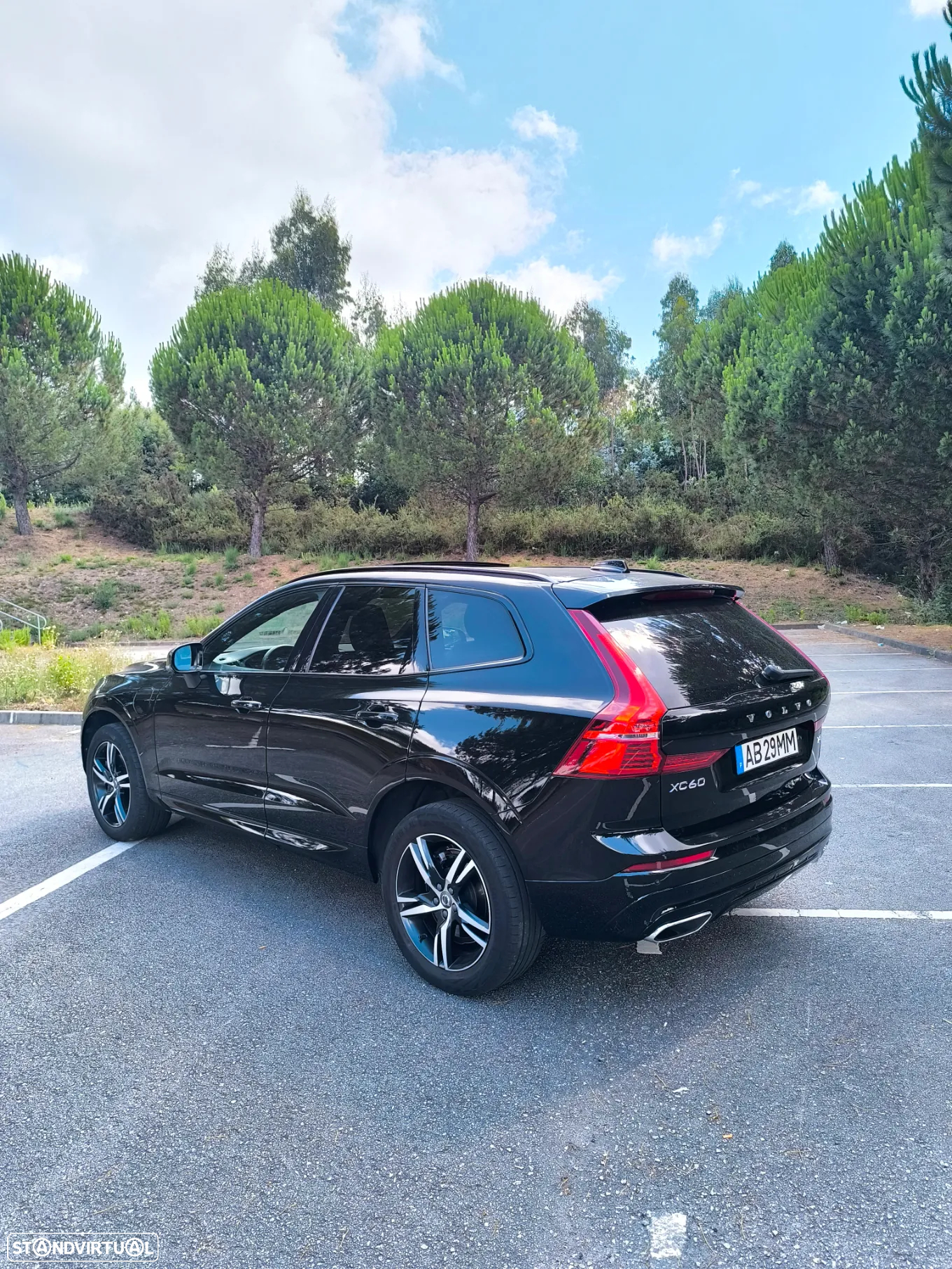 Volvo XC 60 2.0 T8 PHEV R-Design Expression AWD - 7