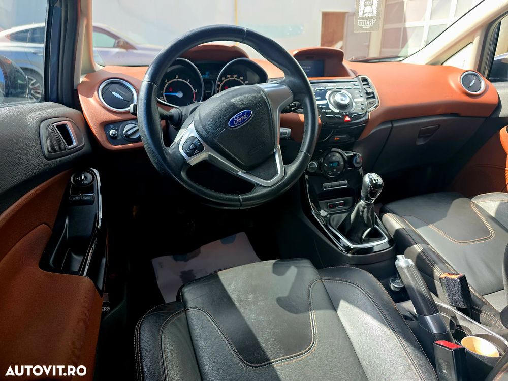 Ford Fiesta 1.6 TDCI DPF Titanium - 4