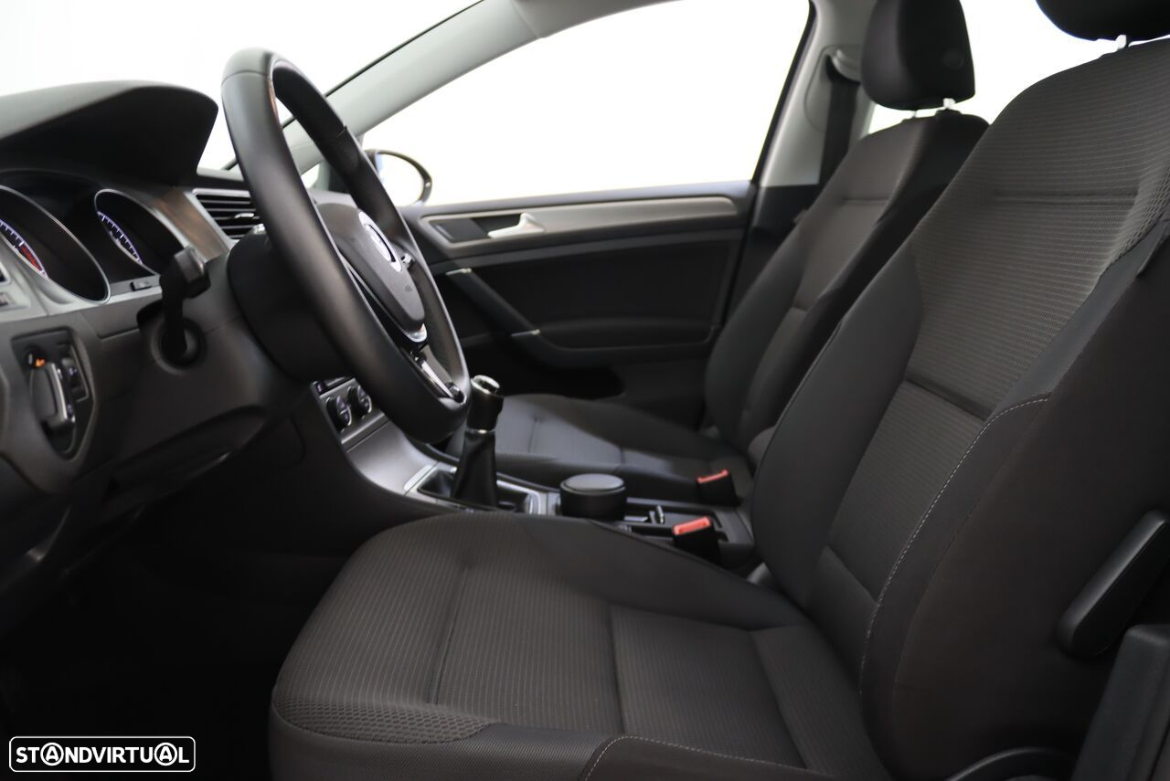 VW Golf 1.0 TSI Confortline - 4