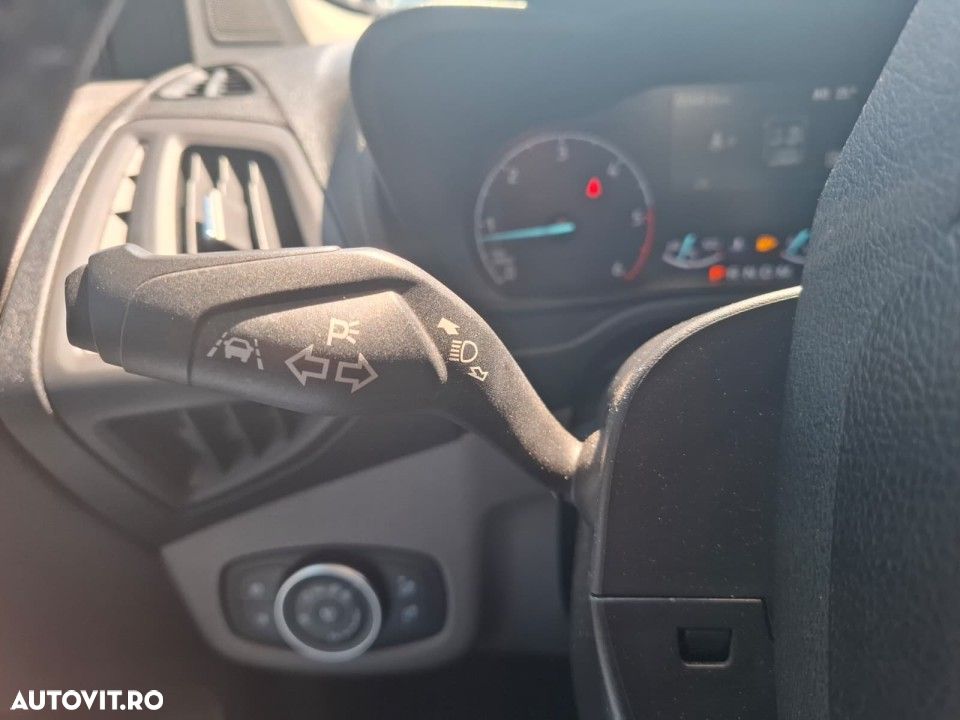 Ford Tourneo Connect - 34