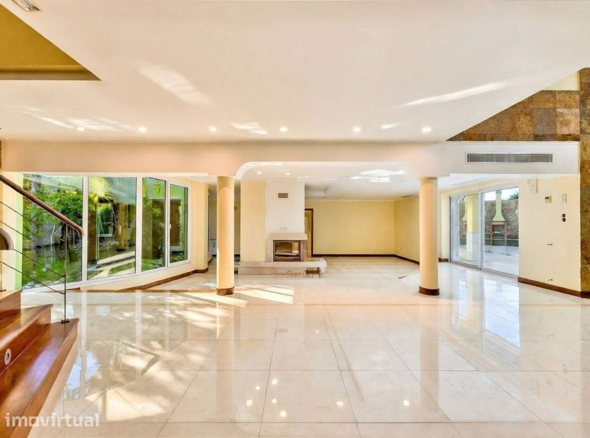 MORADIA DE LUXO COM 1.163 M2 E TERRENO DE 4.857 M2 EM BELAS, SINTRA - Grande imagem: 2/40