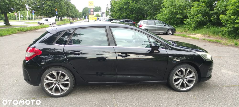 Citroën C4 2.0 HDi Exclusive - 6