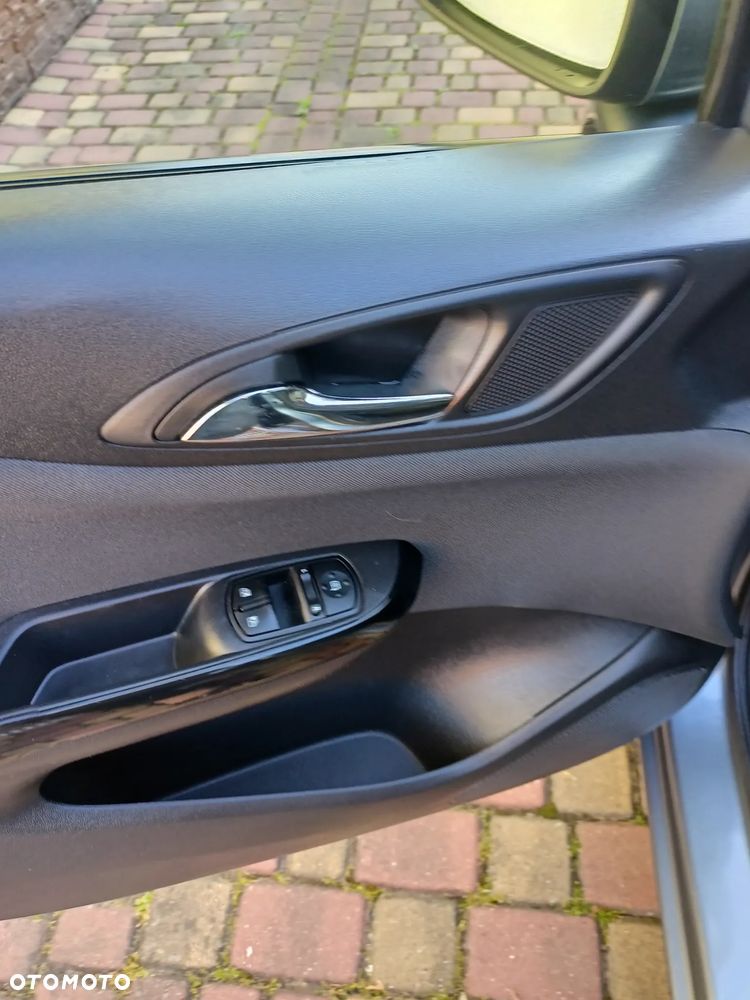 Opel Corsa - 12